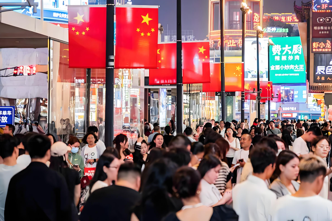 为了迎接农历新年 lululemon发布短片《回到春天》